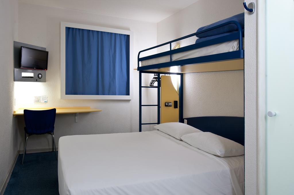 Ibis Budget Orly Chevilly Tram 7 Vitry-sur-Seine Exterior foto