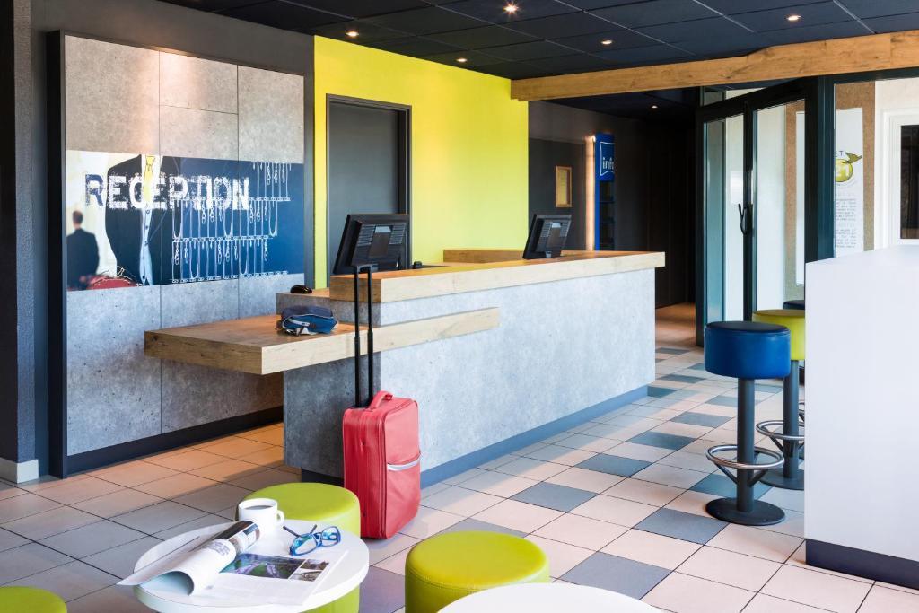 Ibis Budget Orly Chevilly Tram 7 Vitry-sur-Seine Exterior foto